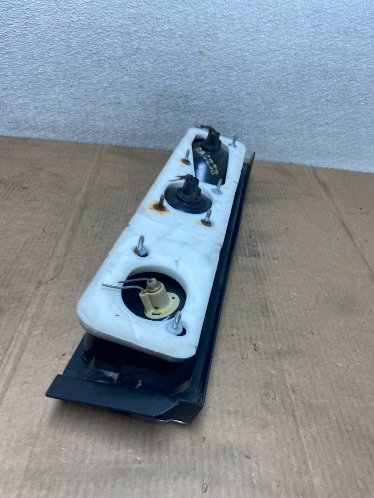 1982-1983 Chrysler Lebaron Right Passenger Rh Side Tail Light OEM AA6258 DW5