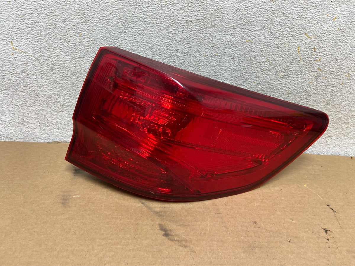 2014 to 2020 Acura Mdx Right Passenger RH Side Tail Light DEPO AH4469 DW0