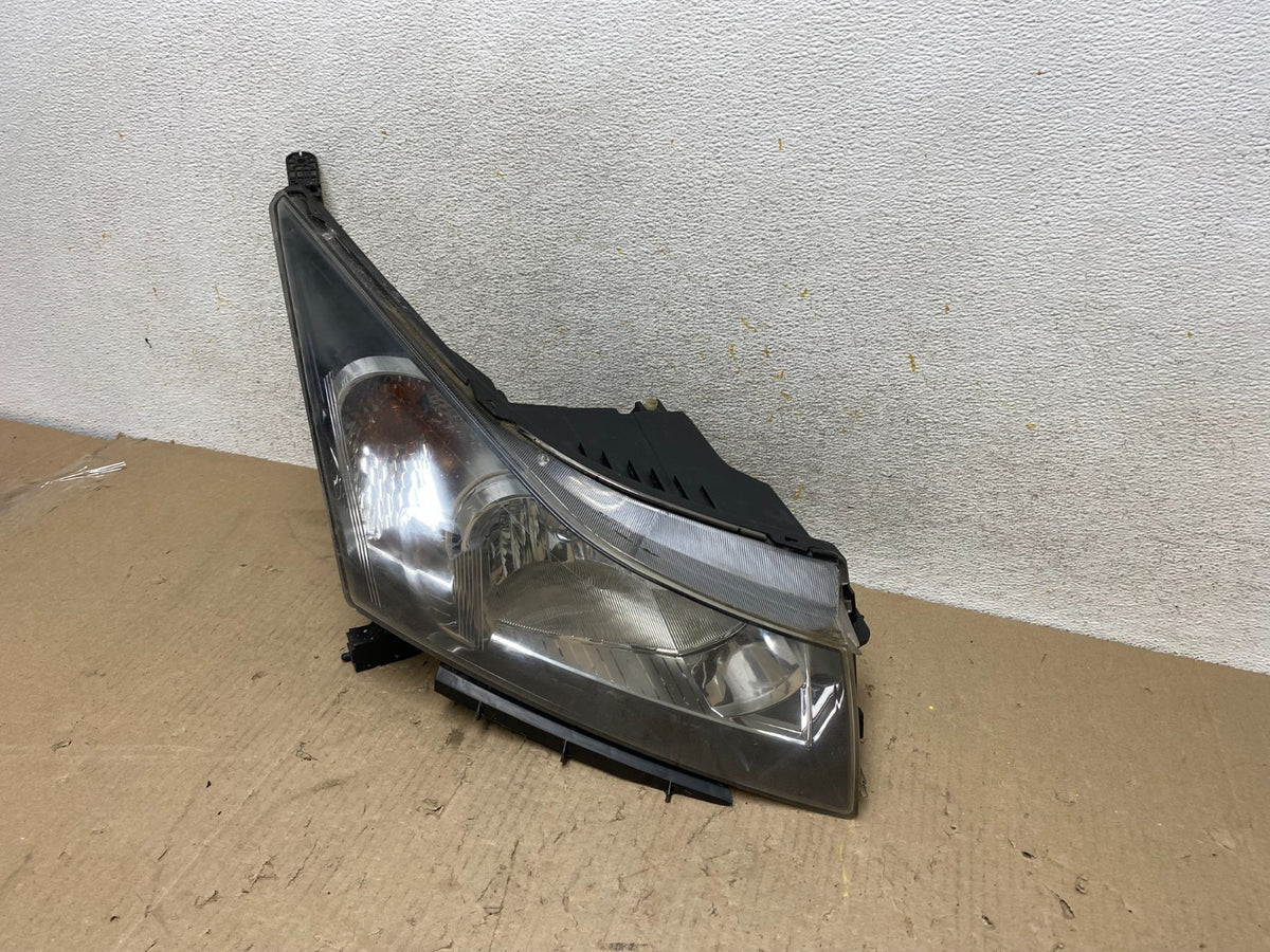 2011 to 2015 Chevrolet Cruze Halogen Right Passenger Rh Headlight AH7692 DW2