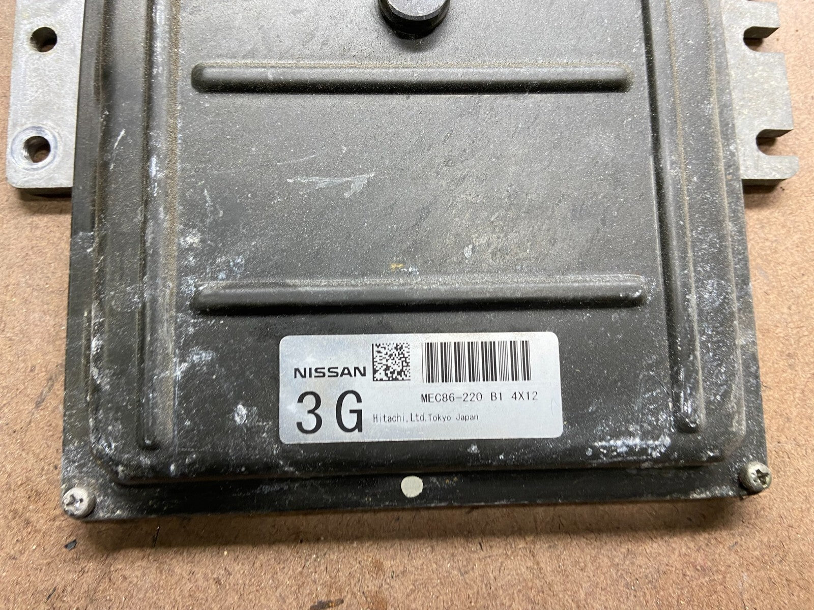 2005 Nissan Armada QX56 5.6L Engine Control ECM mec86-220 b1 H3849 PS2