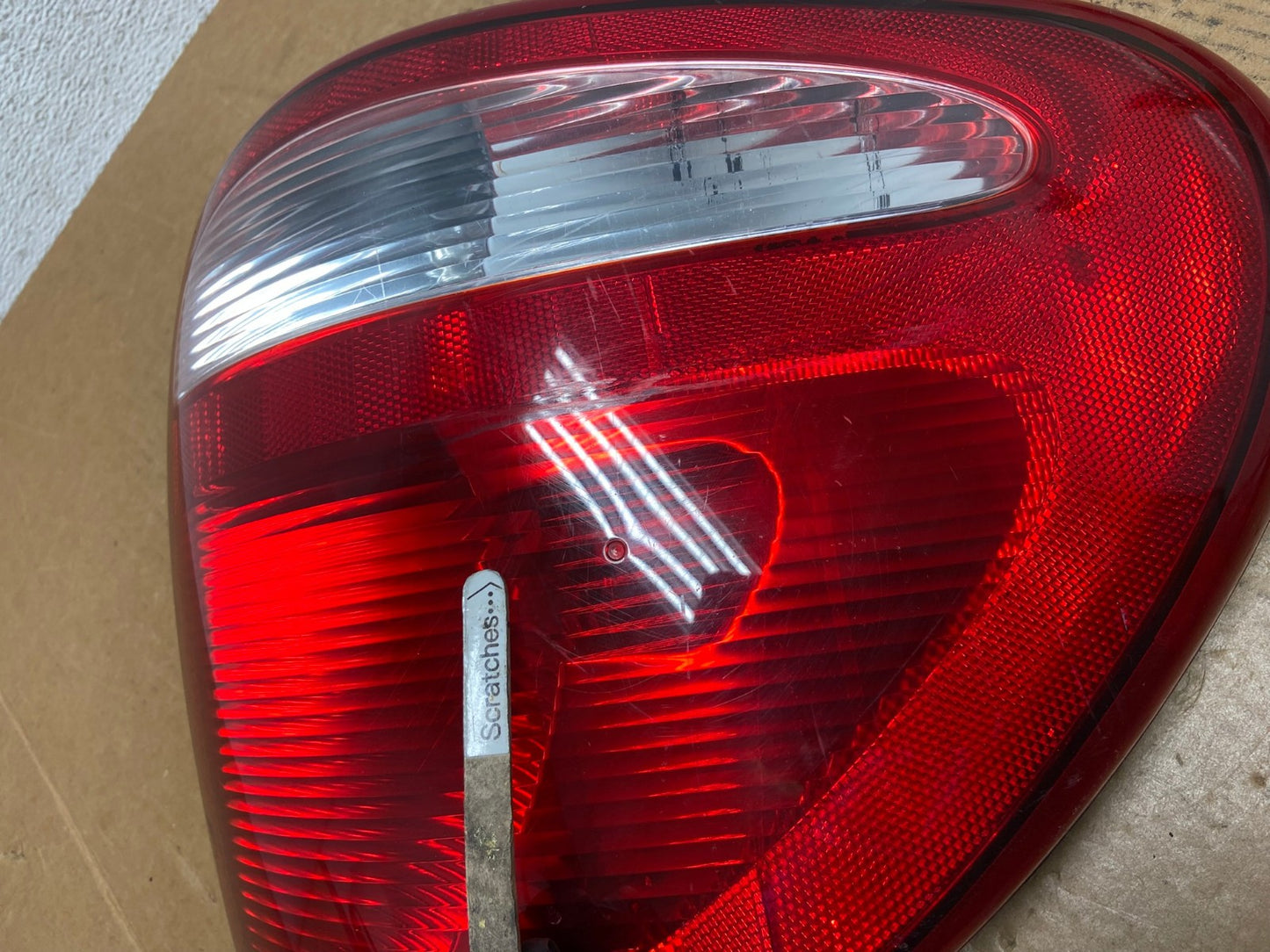 2004 - 2007 Dodge Grand Caravan Right Passenger Side Tail Light AE1528 LK3