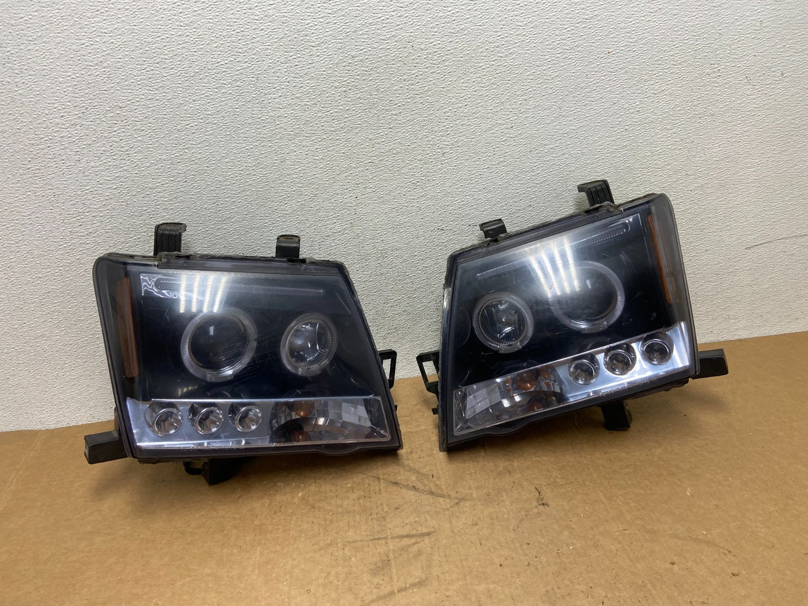 2005-2015 Nissan Xterra Driver Left+Right Set LED Black Headlights AD6223 DG0