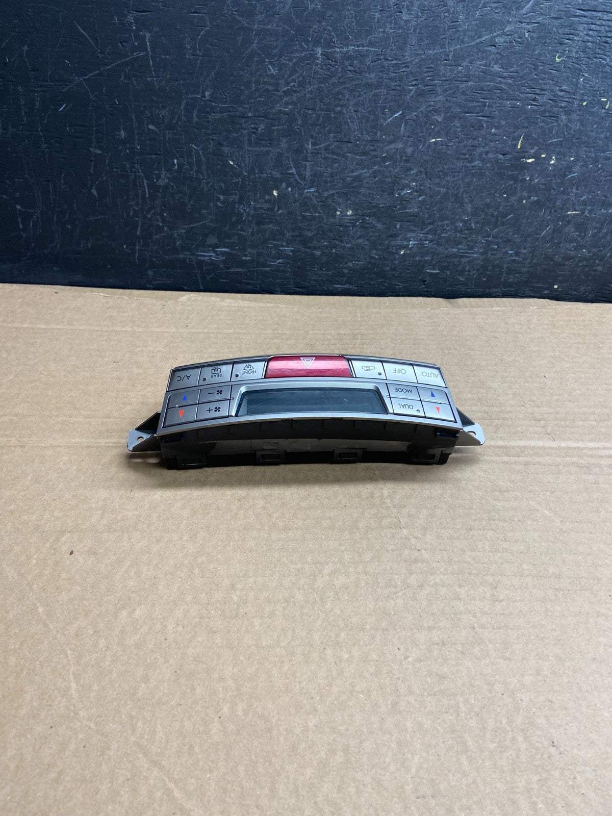 2010 - 2014 Subaru Outback Legacy A/C Heater Climate Control Unit AF2403 DG3