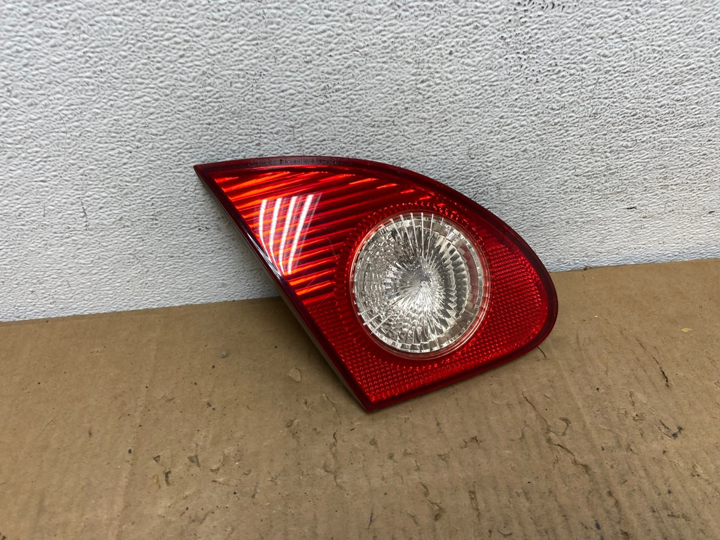 2003 - 2008 Toyota Corolla Inner Left Driver Lh Side Tail Light AD2526 LK2