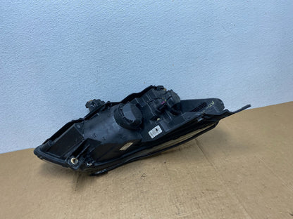 2009 to 2012 Chevrolet Traverse Left Driver Side Halogen Headlight AD0626 DW6