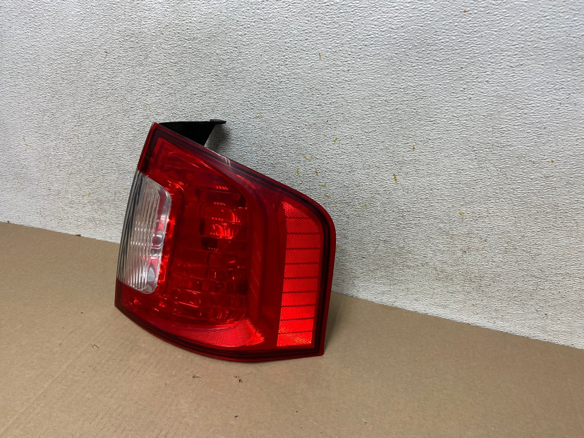 2011 2012 2013 2014 Ford Edge Right Passenger RH Side Tail light AH6669 LK2