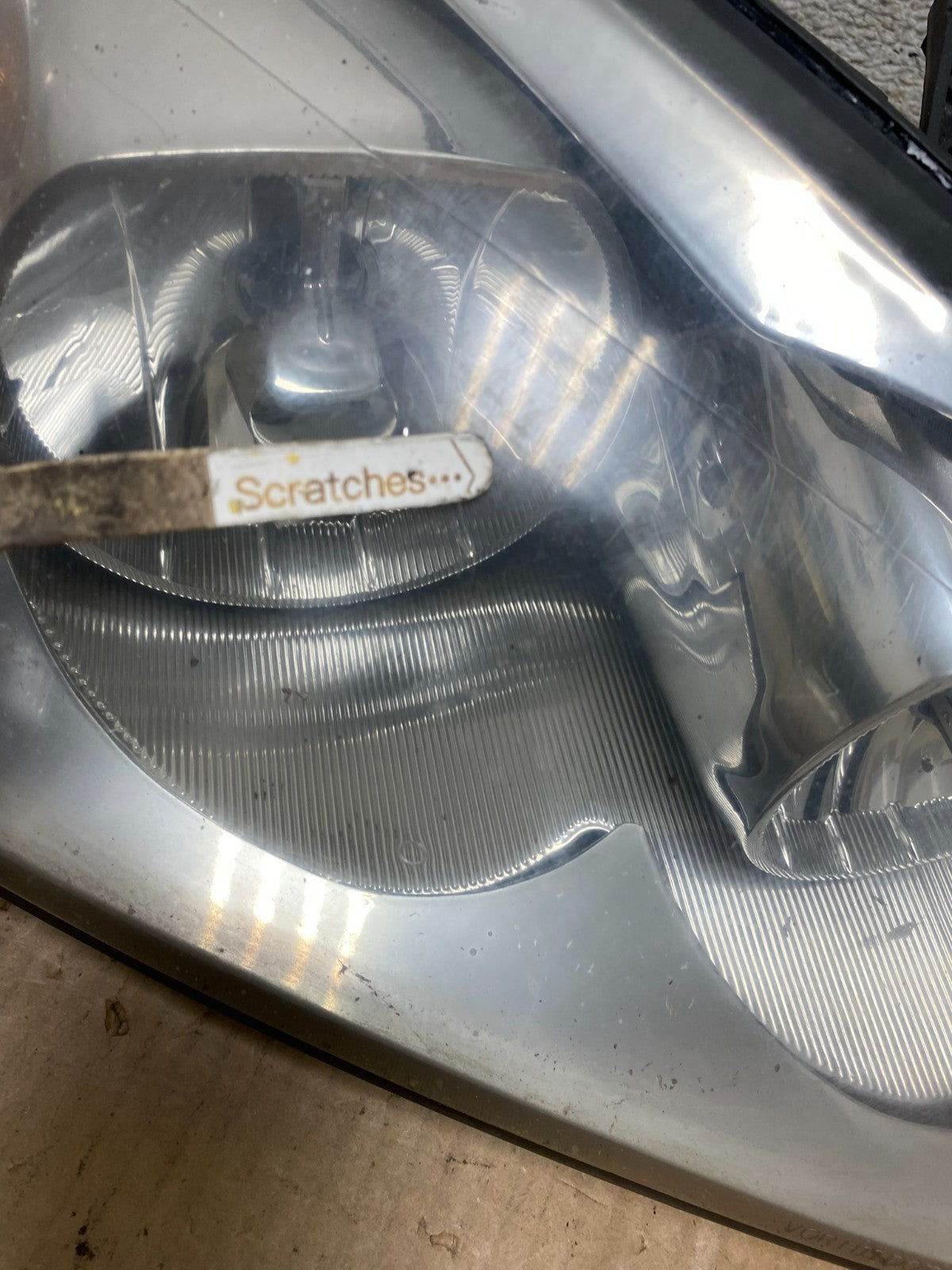 2005 to 2009 Pontiac G6 Headlight Right Passenger Rh Side Halogen AI8919 DW3