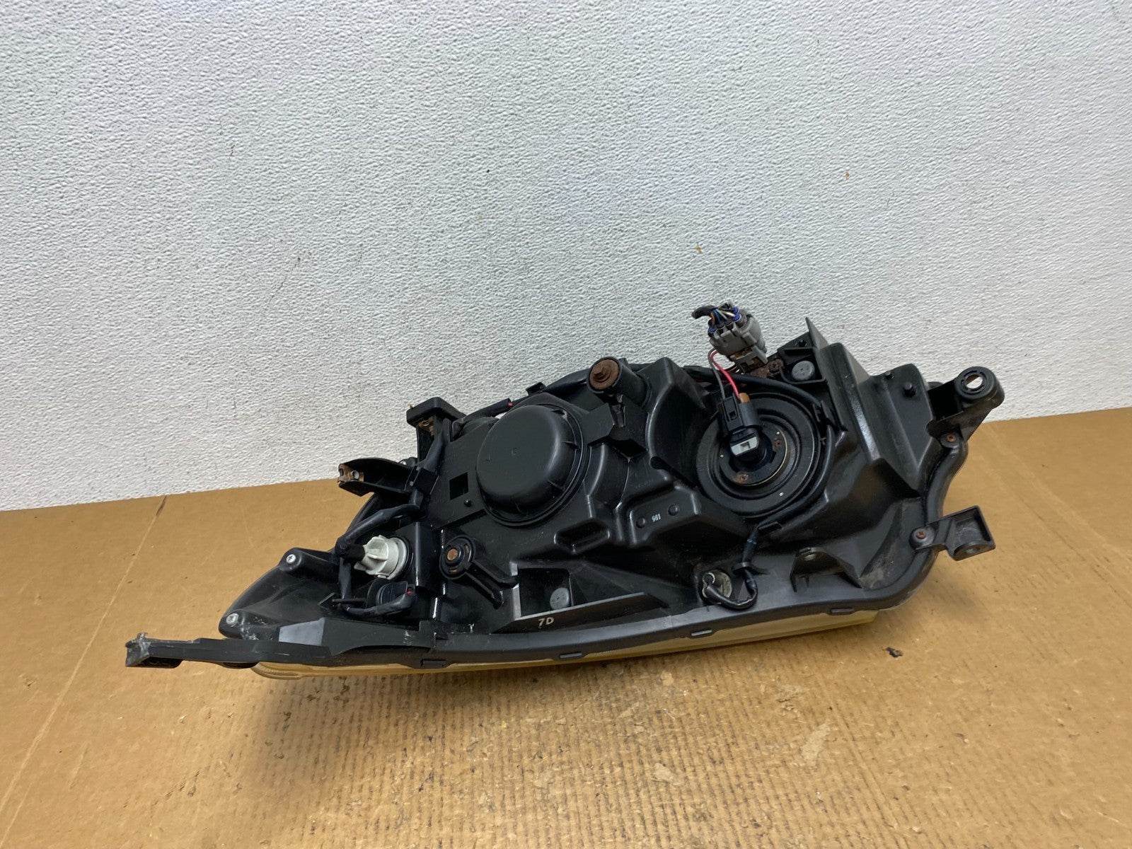 2009 - 2013 Subaru Forester Right Passenger Side Halogen Headlight AE1671 DW5