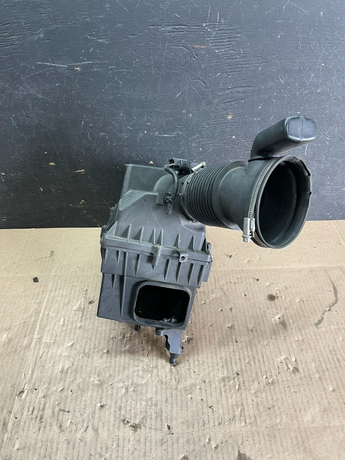 2010-2013 Jaguar XJ 5.0l Right Air Filter Box Cleaner Intake Pipe Hose M8943 DG1