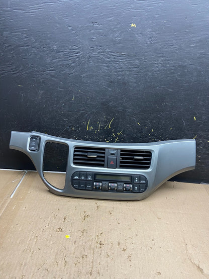 2005 to 2010 Honda Odyssey  Radio Climate Control Dash Trim Bezel AB5445 DG0