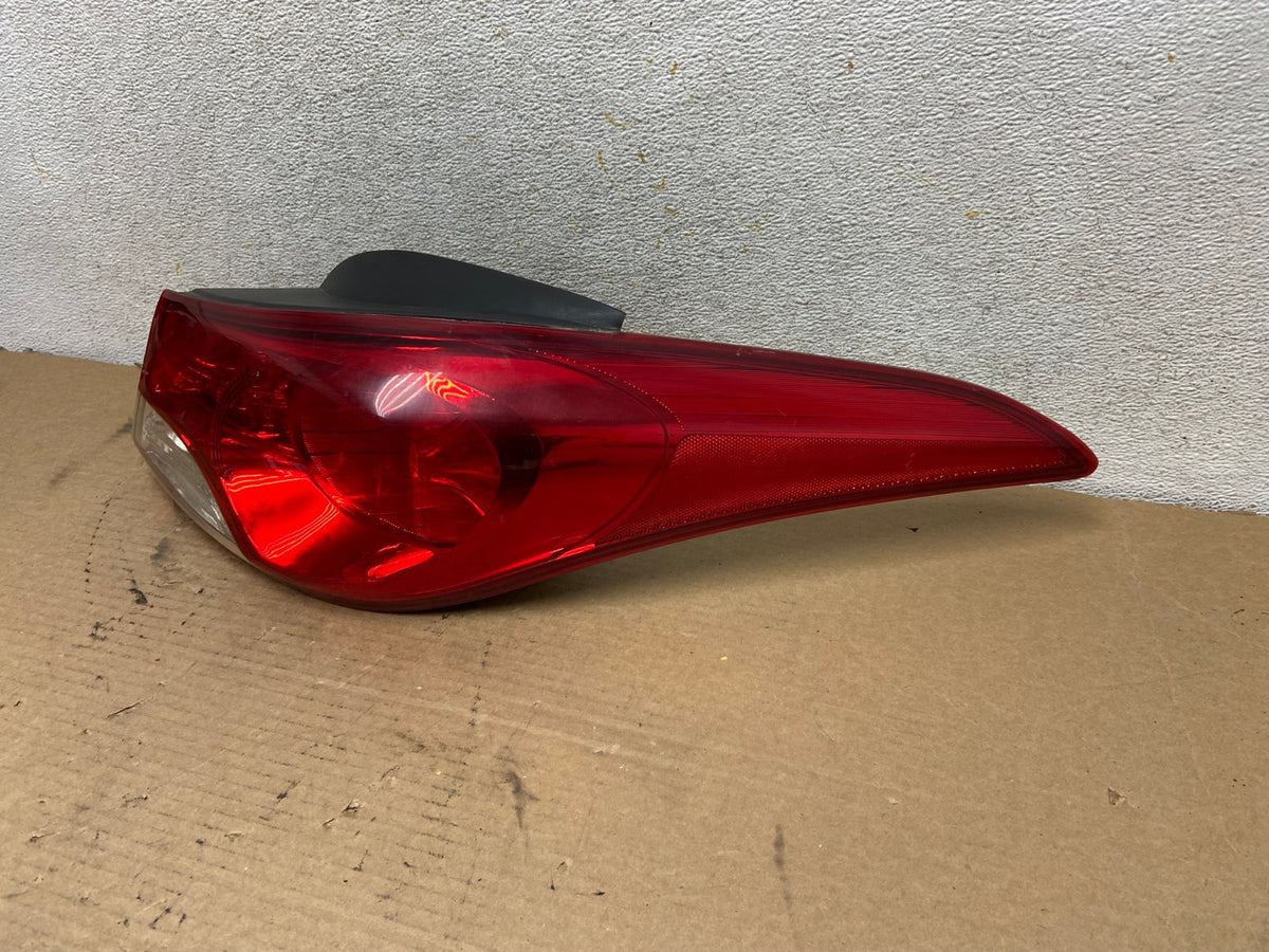 2011 2012 2013 Hyundai Elantra Sedan Right Passenger Tail Light AH4235 LK2