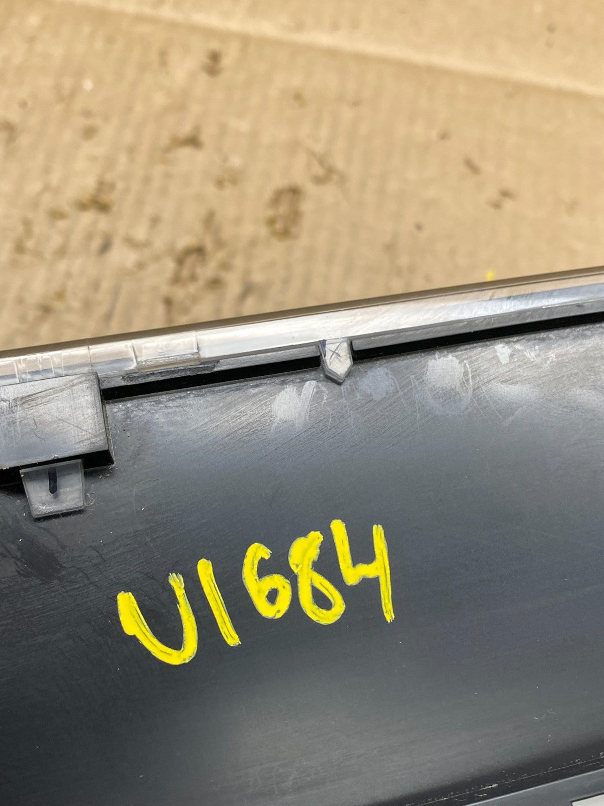 2007 to 2008  Lincoln Navigator Speedometer Gauge Cluster V1684 DG8