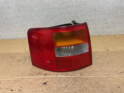 2001-2005 Audi A6 Wagon Left Driver LH Side Tail Light Oem AB3347 LK0