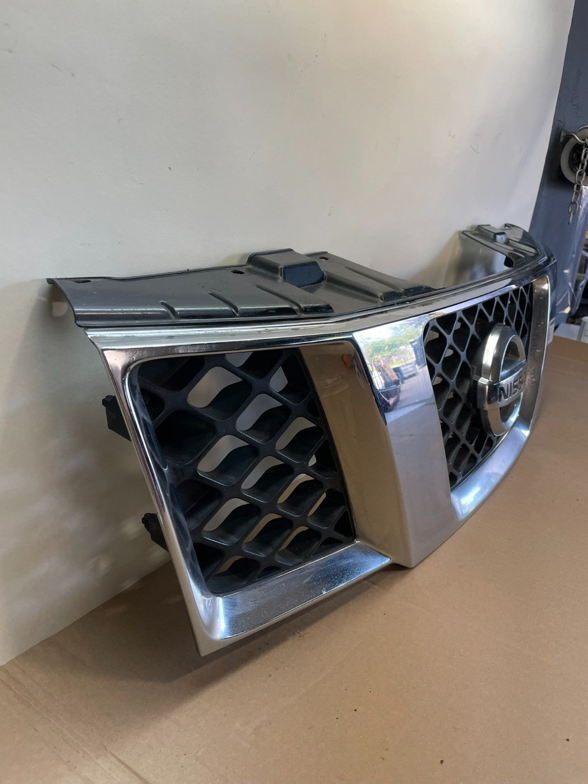 2005 2006 2007 Nissan Pathfinder Chrome Front Upper Grill Grille AI0630 DG2