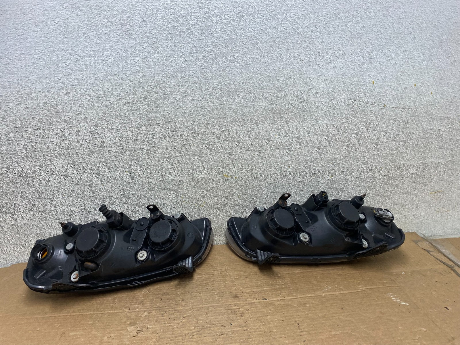 2004 2005 2006 Hyundai Elantra Left+Right Set Halogen Headlights Z2876 DW6