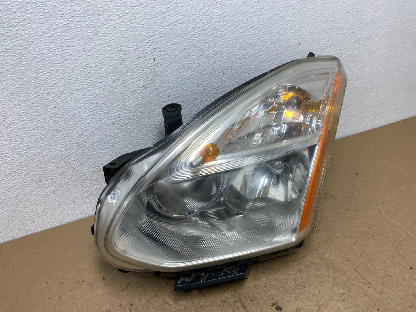 2008 to 2013 Nissan Rogue HID Xenon Headlight Left Driver Lh Side AC6049 DW2