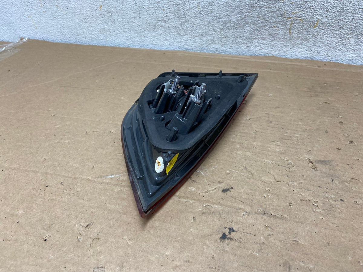 2015 to 2017 Chrysler 200 Sedan Right Passenger Inner Tail Light AH8453 LK4