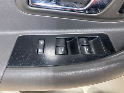 2013 to 2019 Ford Taurus Front Left Side Interior Door Panel G17823