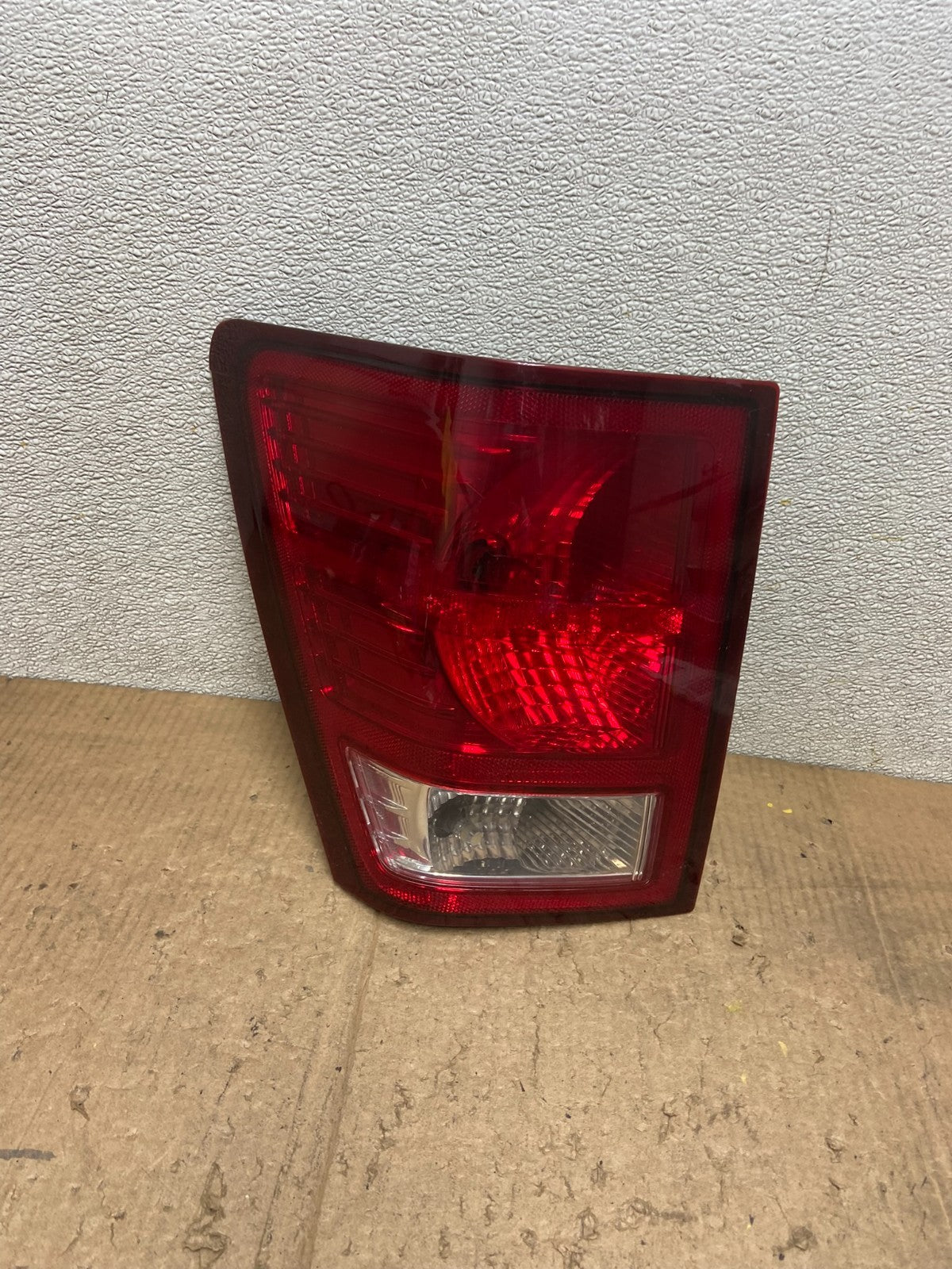2007 to 2010 Jeep Grand Cherokee Left Driver Lh Tail Light Oem AA7132 DW0