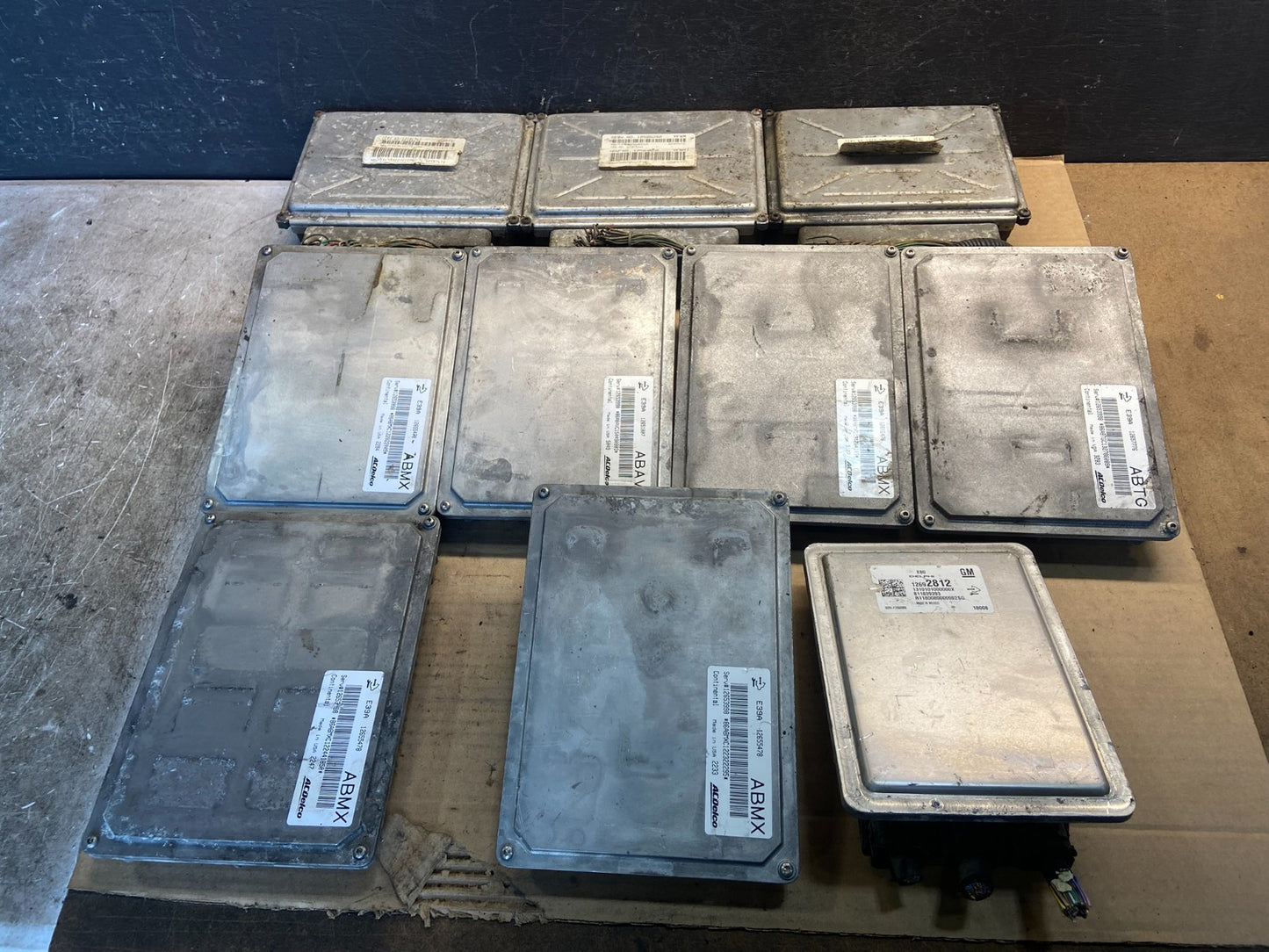 Mix of 10 Chevrolet ECM Engine Computer Module AE25090