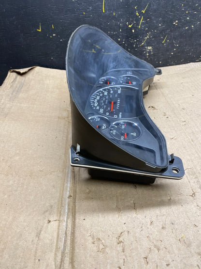 2010 - 2011  Chevrolet Express 2500 3500 Speedometer Cluster Gauge OEM X5796 DG1