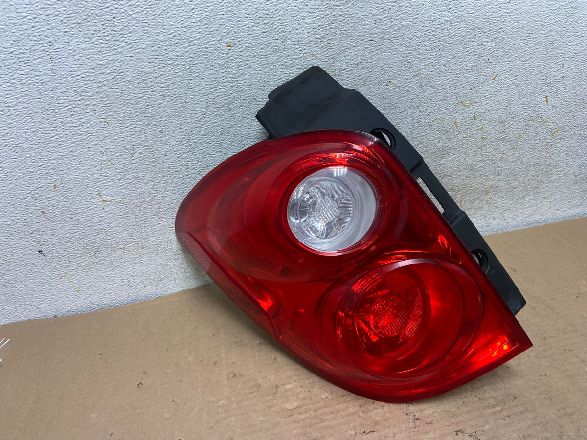 2010 to 2015 Chevrolet Equinox Left Driver Lh Side Tail Light AH9539 LK0