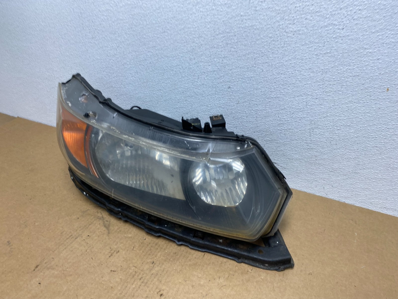 2006 - 2008 Honda Civic Coupe Headlight Halogen Right Passenger Rh Oem AC1803 DW1
