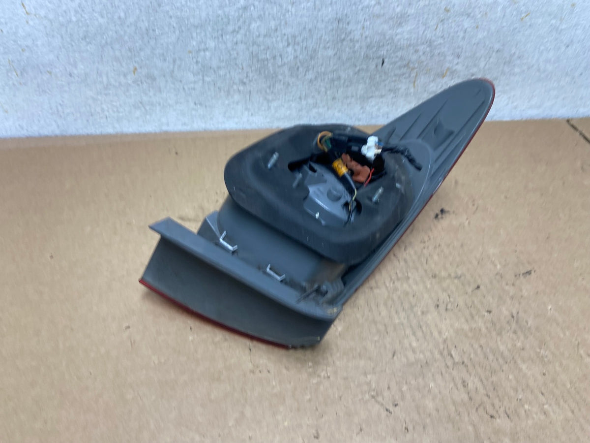 2007 to 2010 Hyundai Elantra Sedan Right Passenger Side Tail Light AI3514 LK5