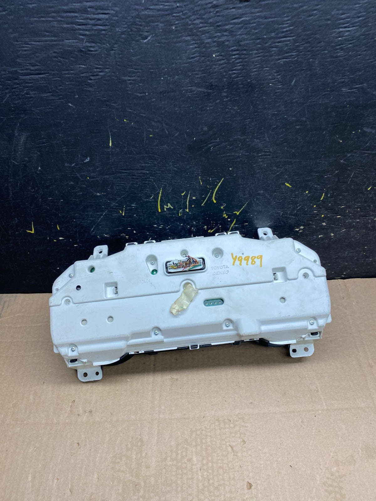 2008 2009 2010 Toyota Sienna Speedometer Cluster Gauge OEM Y9989 DG4
