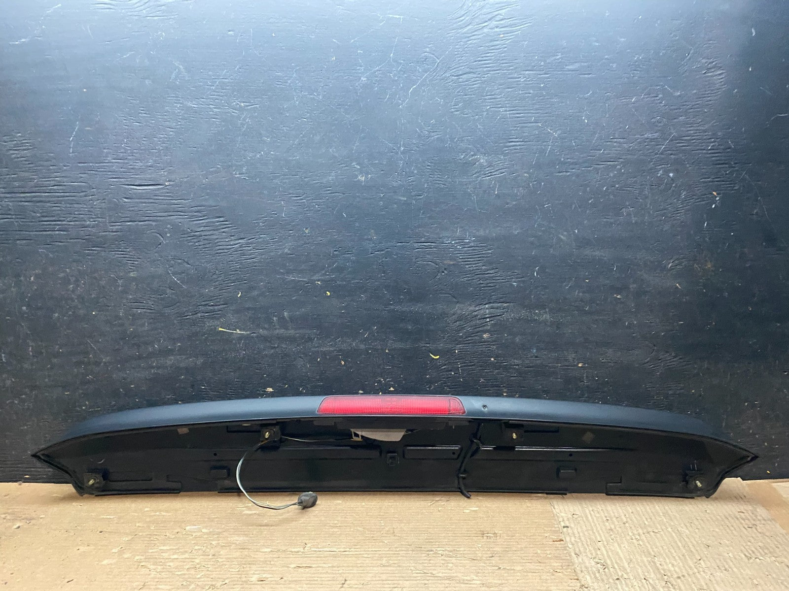 1999 to 2004 Honda Odyssey Rear Trunk Spoiler Gate Oem V7204 DG3