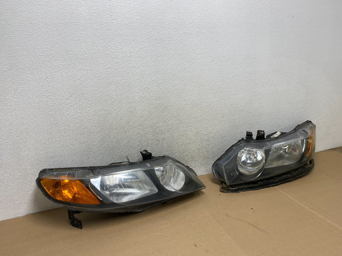 2006 - 2008 Honda Civic Sedan Headlights Halogen Left+Right AG4497 DW2