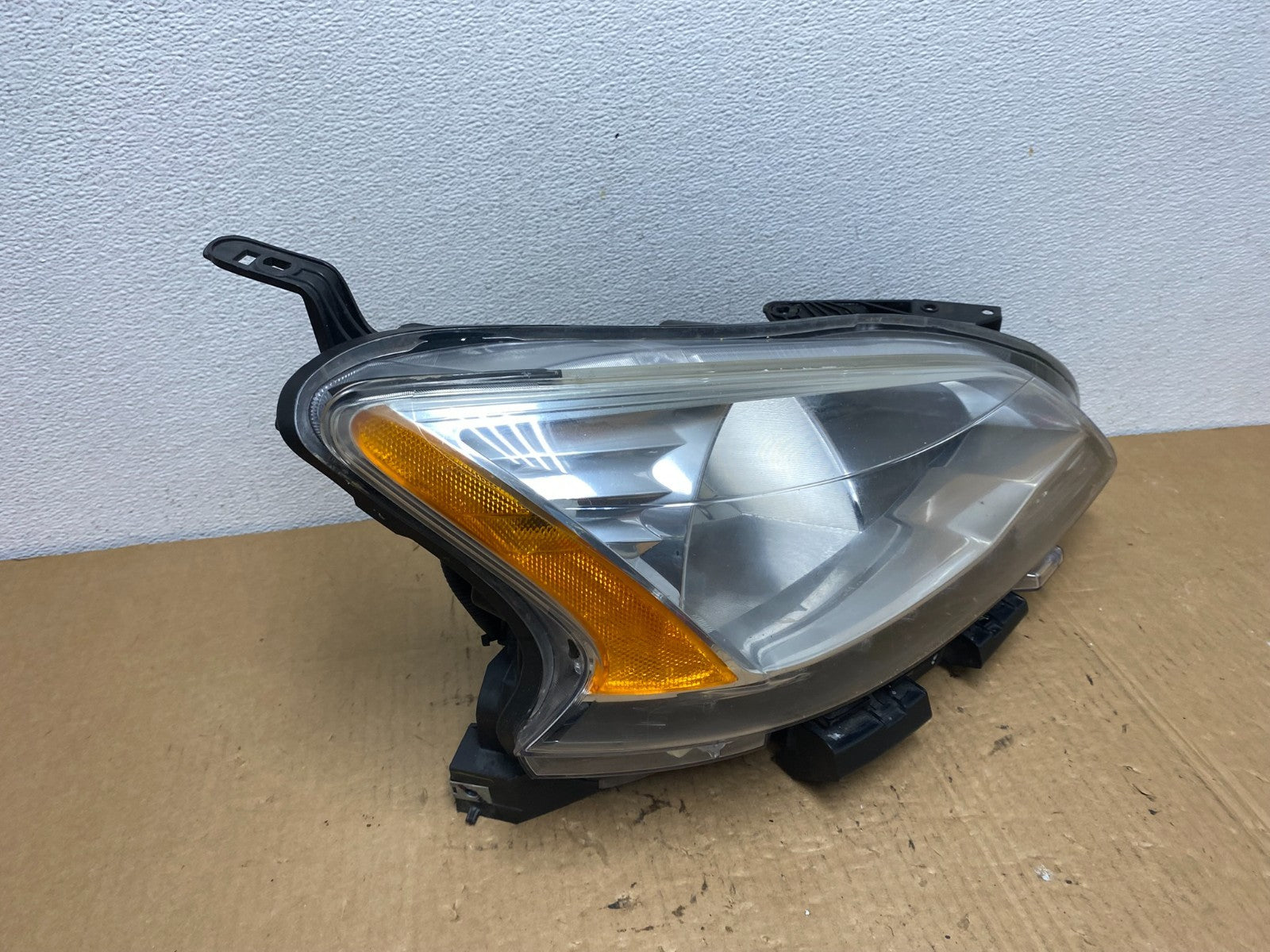 2013 - 2015 Nissan Sentra W/LED Halogen Right Passenger Headlight AC7725 DW2
