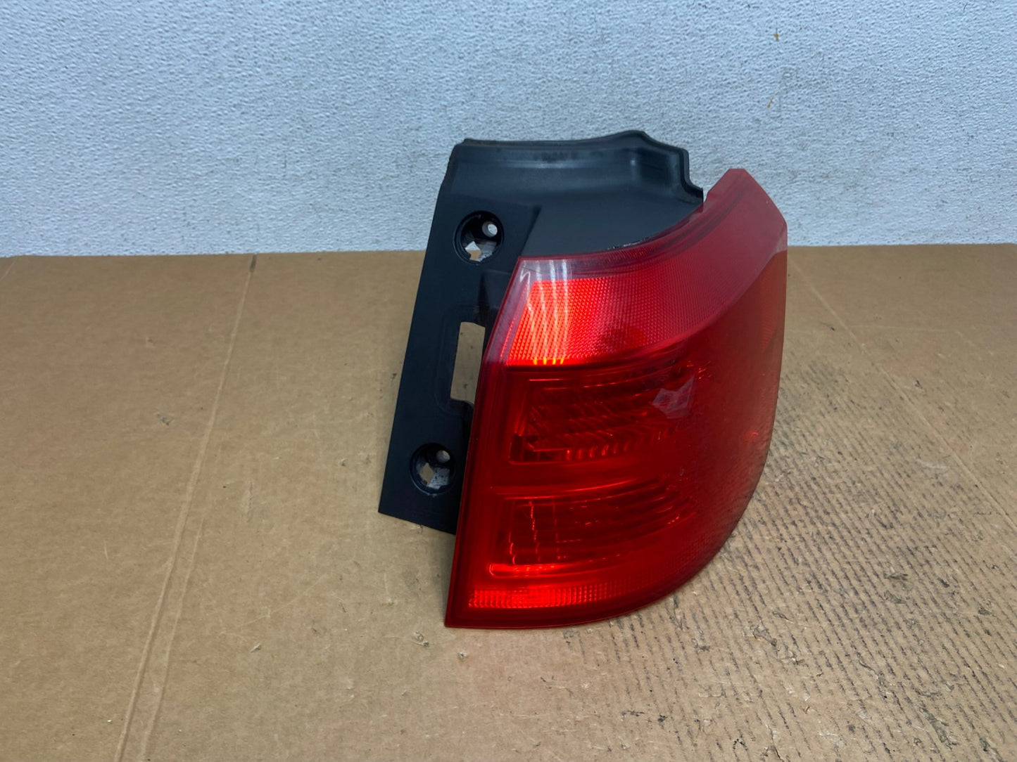 2010 to 2017 GMC Terrain Halogen Right Passenger Rh Side Tail Light AE1388 LK2