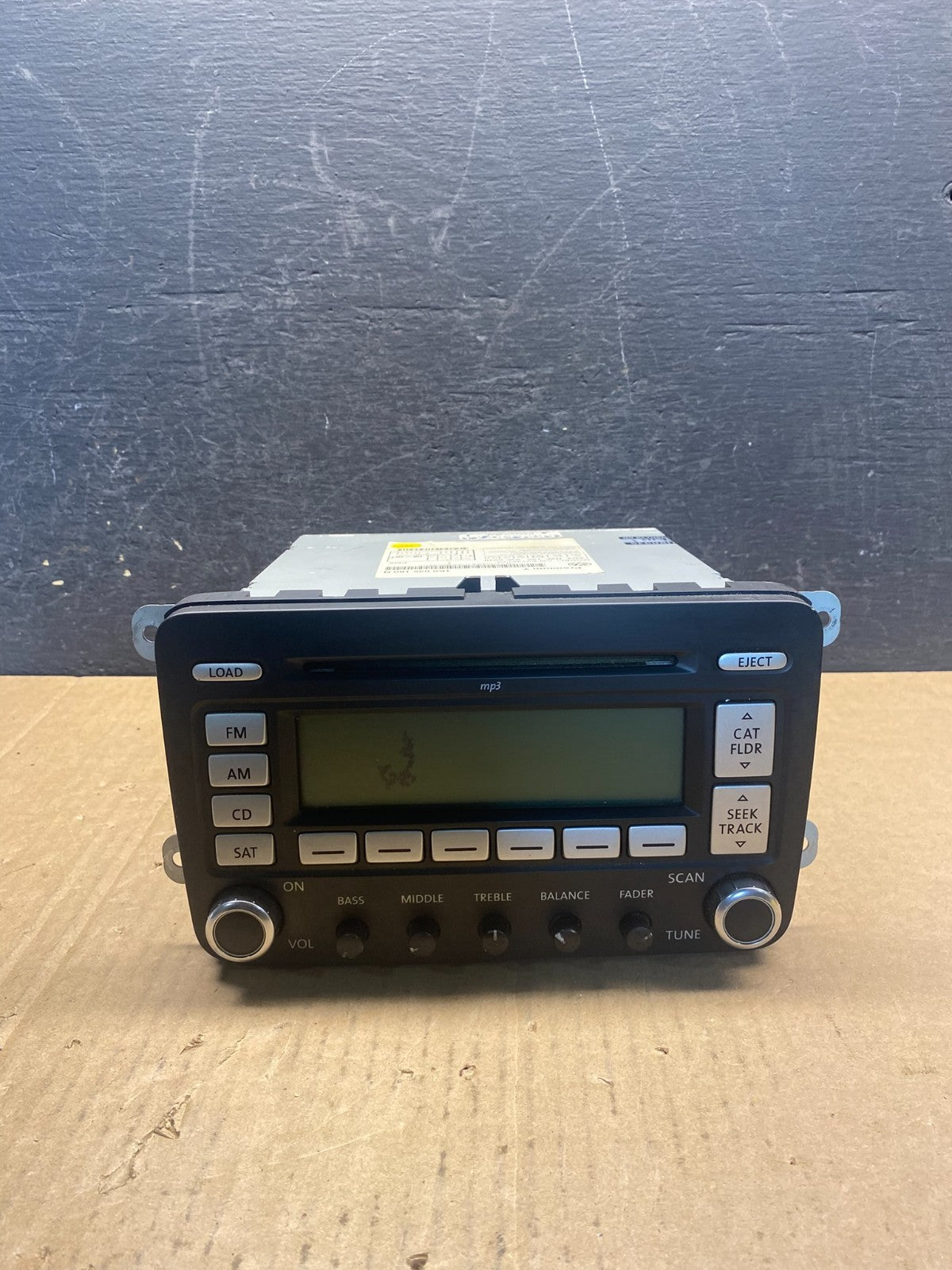 2009 to 2017 Volkswagen Tiguan Radio AM/FM CD Player AG3779 DG0