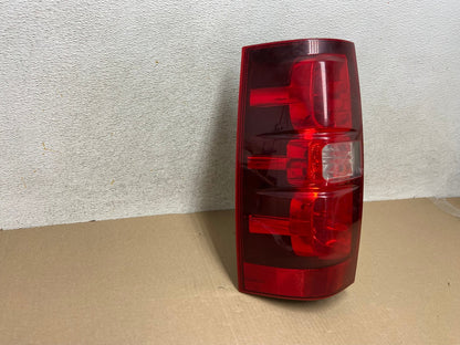 2008-2014 Chevrolet Tahoe Suburban Driver Lh Left Side Tail Light AH6671 LK1
