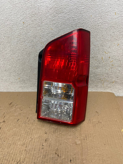 2005 to 2012 Nissan Pathfinder Right Passenger RH Side Tail Light AI1345 LK0