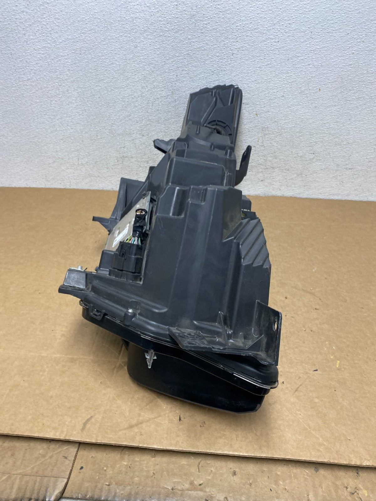 2020-2023 Ford Explorer Left Police Interceptor w/Module Headlight AD6172 DW6