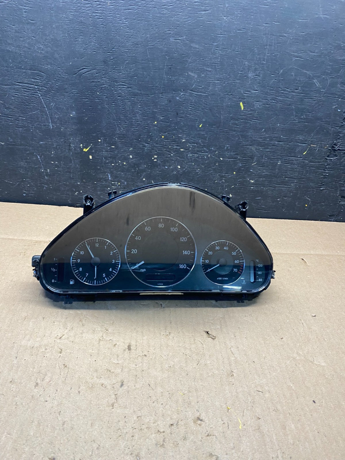 2006 Mercedes E350 Instrument Cluster Speedometer Gauge P5415 DG0