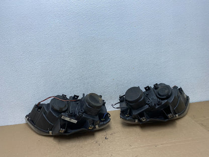 2004 to 2006 Chrysler Pacifica Headlights Left+Right Halogen AF4627 DW6