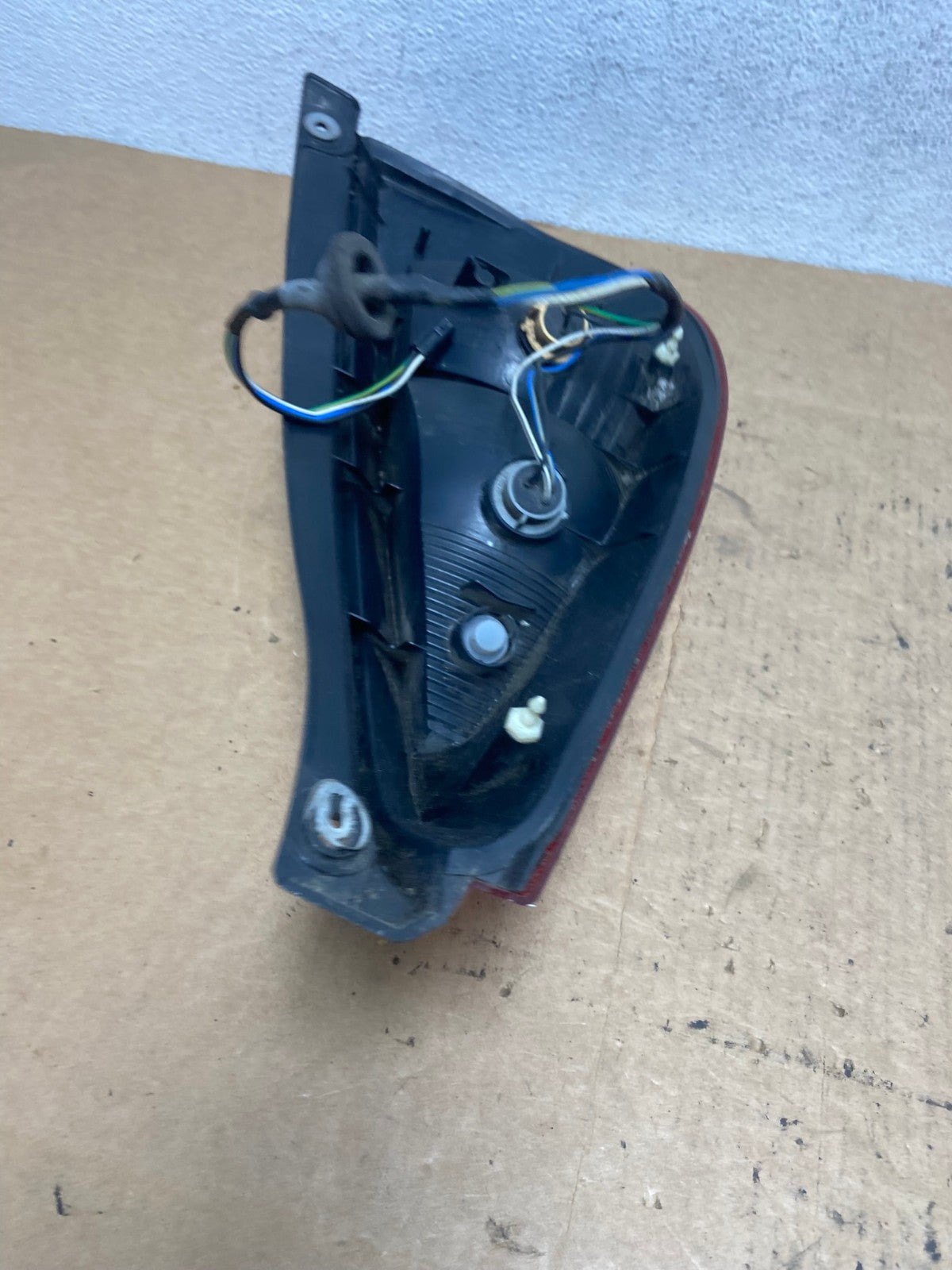 2002 to 2004 Suzuki Aerio Wagon Right Passenger RH Tail Light AD5140 LK6