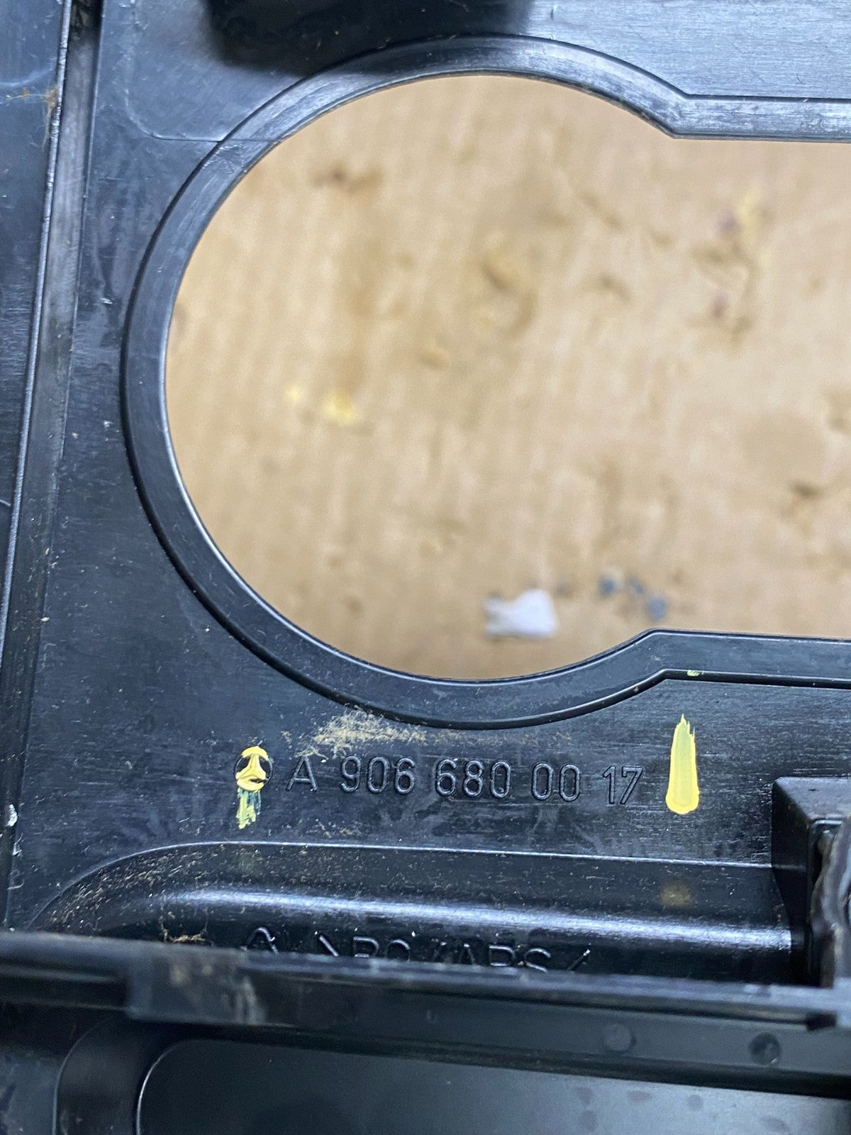 2007-2018 Mercedes Dodge Sprinter Center Console Radio Instrument Panel Z4332 DG4