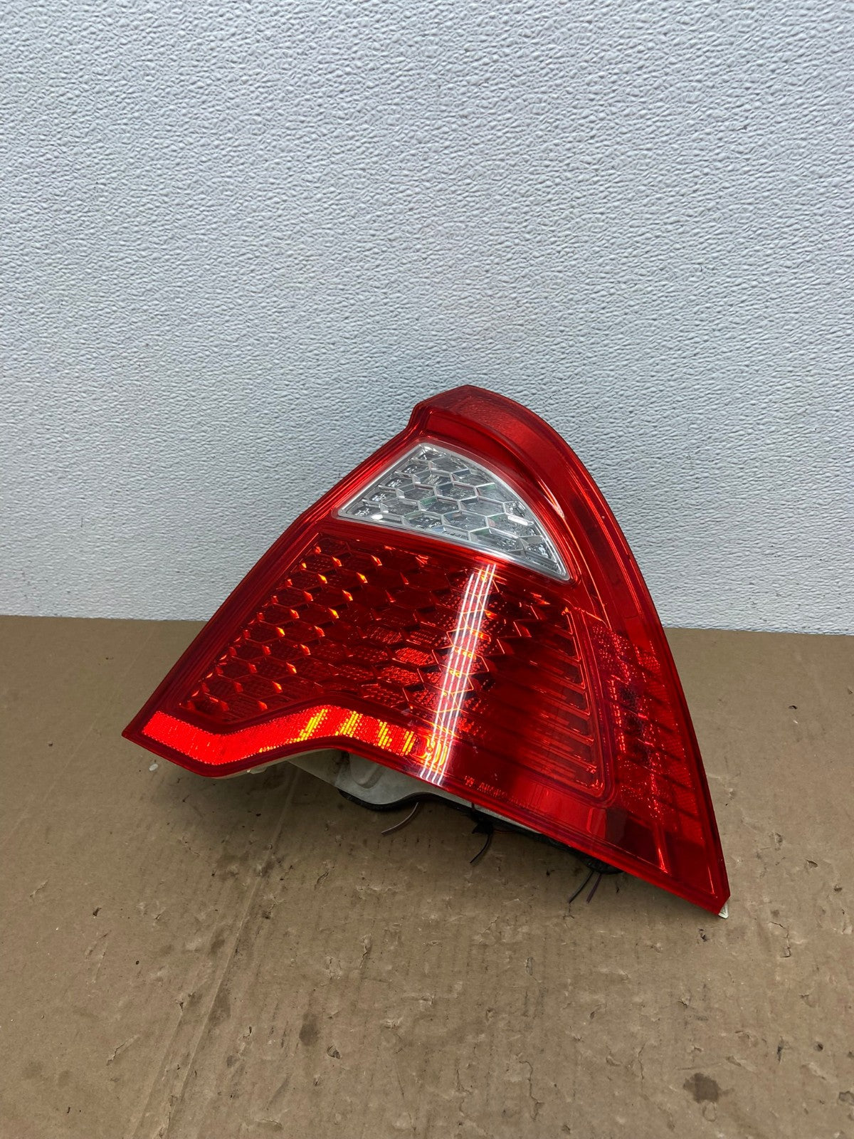 2010 2011 2012 Ford Fusion Right Passenger Side Tail Light Oem AB6928 LK0