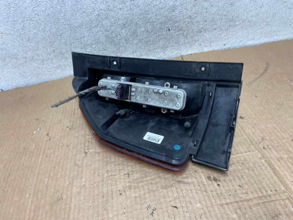 2002-2009 GMC Envoy Right Passenger RH Side Tail Light AI8023 LK8