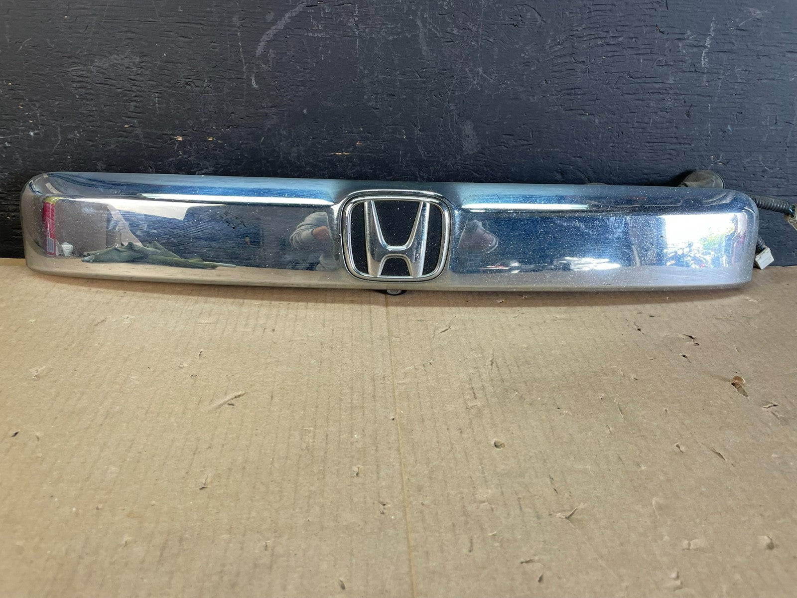 2009-2015 Honda Pilot Tailgate Trunk Handle Bezel Finish Molding Camera AC18760