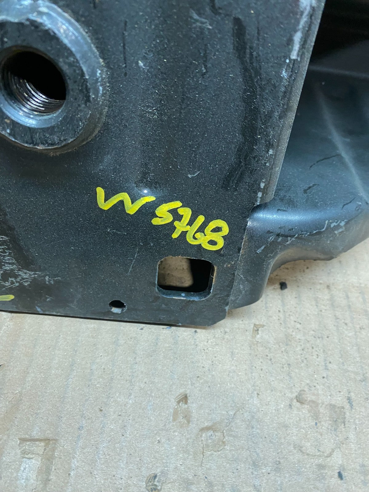 2017 - 2020 Jaguar F-Pace Rear Bumper Beam Reinforcement OEM w5768 DG10