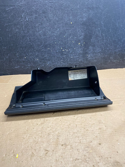1999-2004 Jeep Grand Cherokee Front Right Passenger Storage Glove Box AG8414 DG4