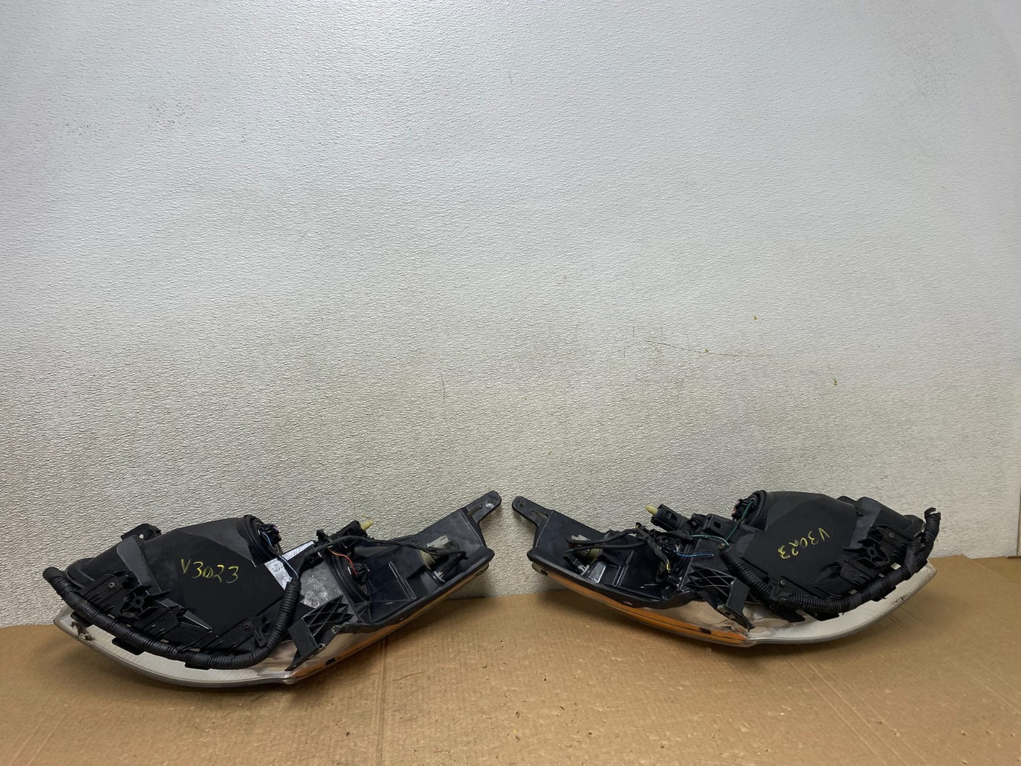 Sedan 2010 2011 2012 Nissan Altima Headlights Halogen Left+Right Side V3023 DW14