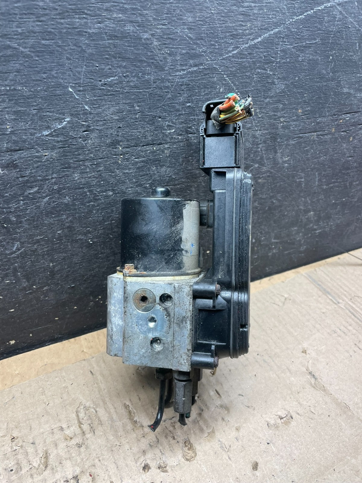 2004 2007 Ford E250 E350 Econoline Anti-Lock ABS Antilock Brake Pump u9119 DG3