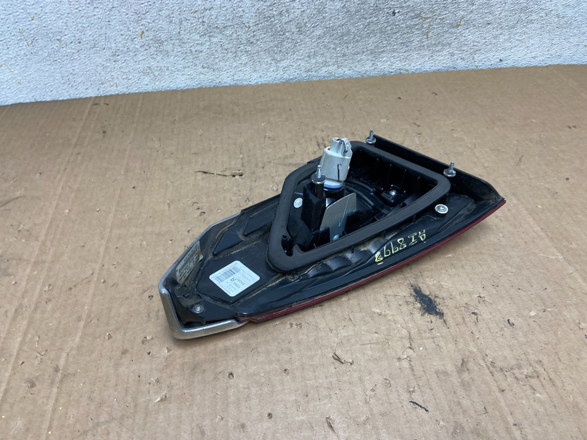 2017 - 2018 Ford Fusion Right Passenger RH Side Inner Tail Light AI8998 LK4