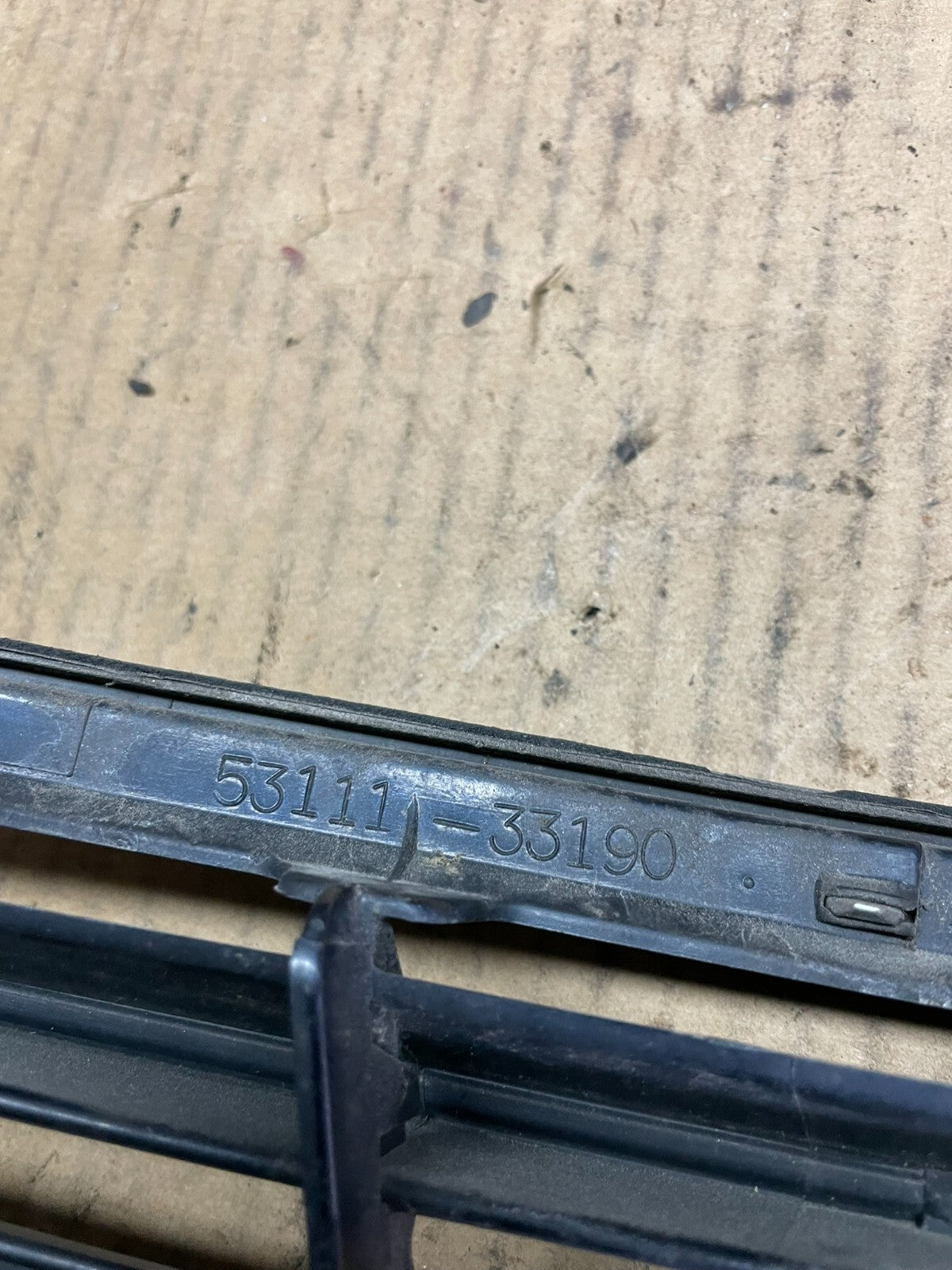 2004 Lexus ES330 Front Upper Grill Grille J4110 PS12